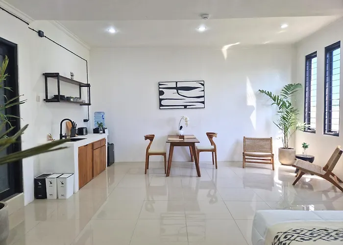 Place To - Cozy Living Seminyak