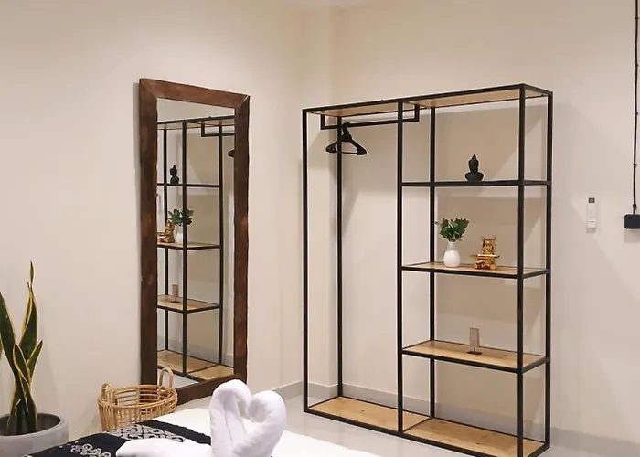 Place To - Cozy Living Seminyak