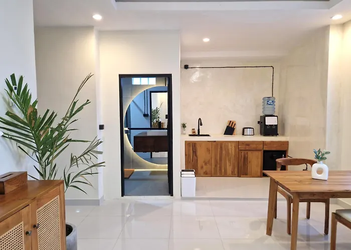 Place To - Cozy Living Aparthotel 4*