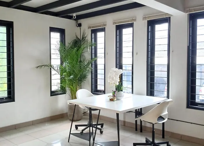 Place To - Cozy Living 4* Seminyak